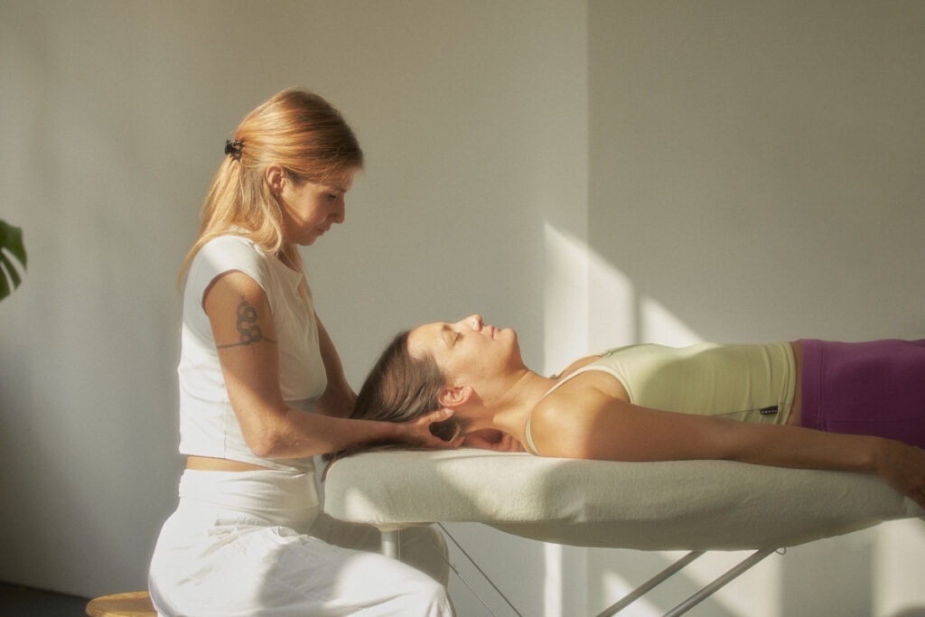 HolaOsteo_Mallorca_Hannah_Florian_Kopfschmerzen